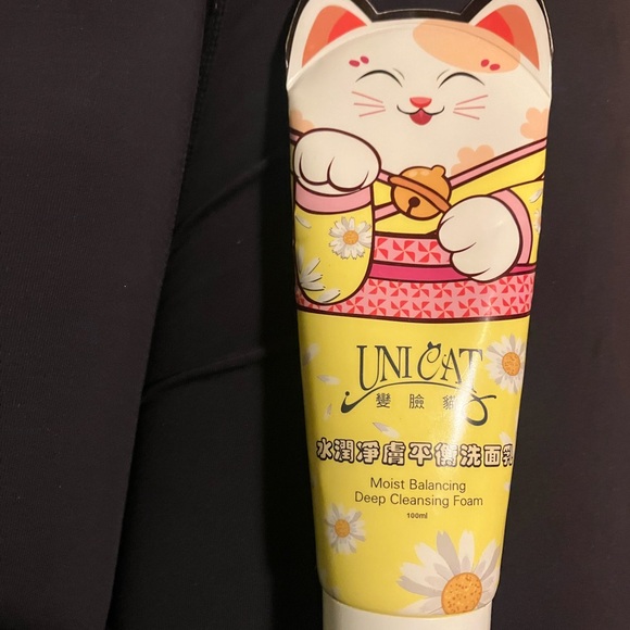 Unicat Moist Balancing Deep Cleansing Foam 🐱🌻 - Picture 2 of 5
